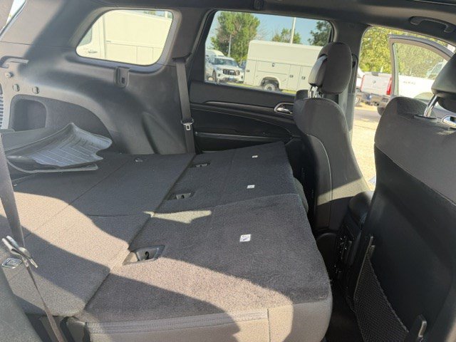 Used 2019 Jeep Grand Cherokee Laredo AWD/4WD image 37