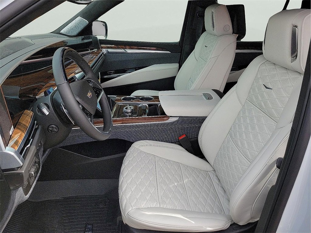 New 2026 Cadillac Escalade Platinum Sport w/ LPO, Floor Liner Package image 14