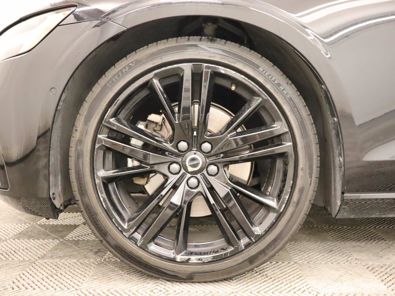 Used 2024 Volvo S60 B5 Plus FWD image 6
