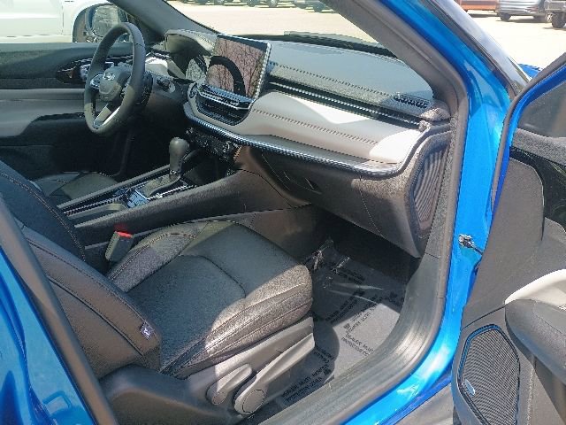 Used 2024 Jeep Compass Limited w/ Sun and Sound Group AWD/4WD image 13