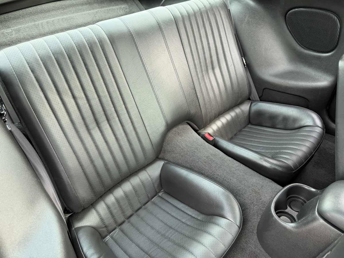 Used 2000 Pontiac Firebird Formula w/ Security Pkg RWD image 15