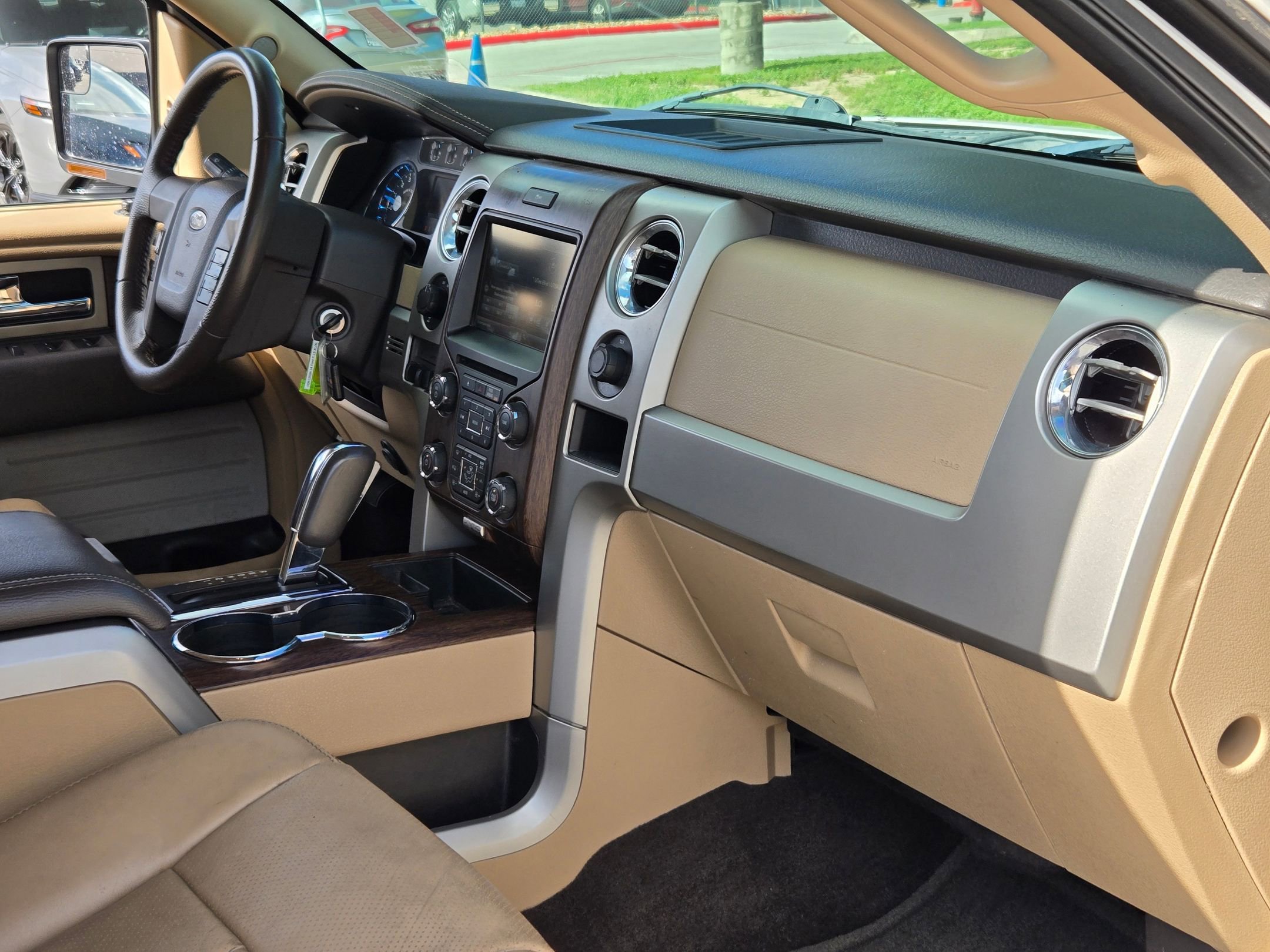 Used 2014 Ford F150 Lariat w/ Equipment Group 501A Mid RWD image 28