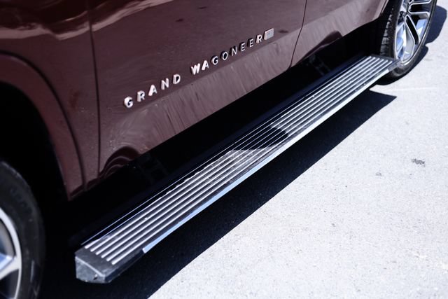 Used 2022 Jeep Grand Wagoneer Series III w/ Flexible Seating Group AWD/4WD image 24