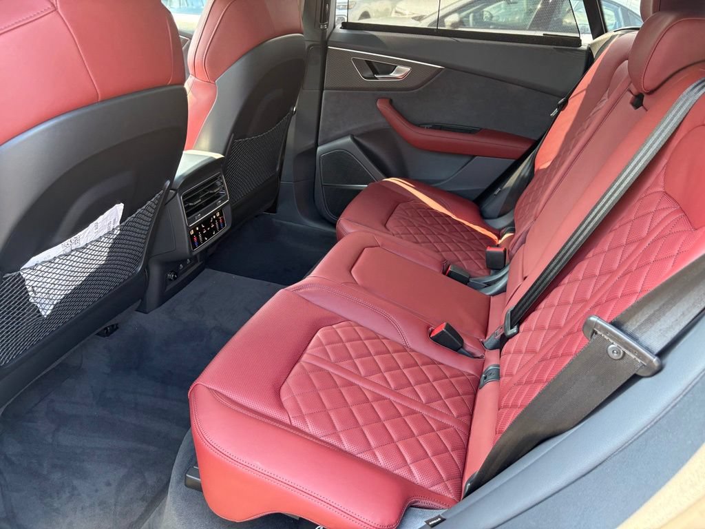 New 2027 Audi SQ8 Premium Plus AWD/4WD image 17