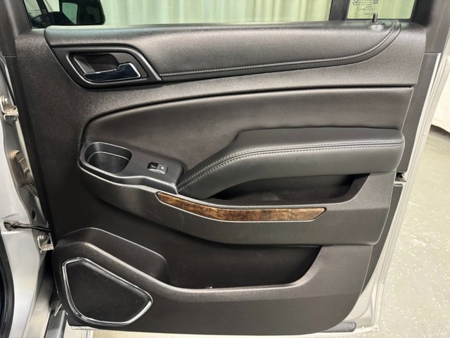 Used 2017 Chevrolet Suburban LT w/ LT Signature Package image 37