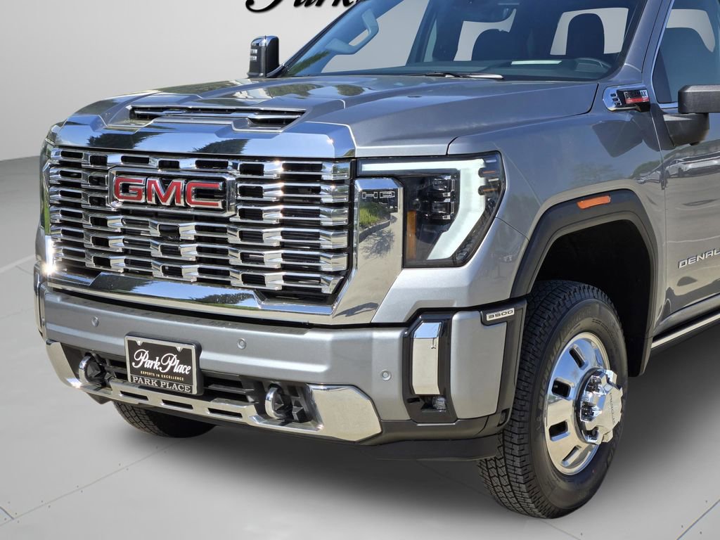 Used 2026 GMC Sierra 3500 Denali w/ Denali Reserve Package AWD/4WD image 31