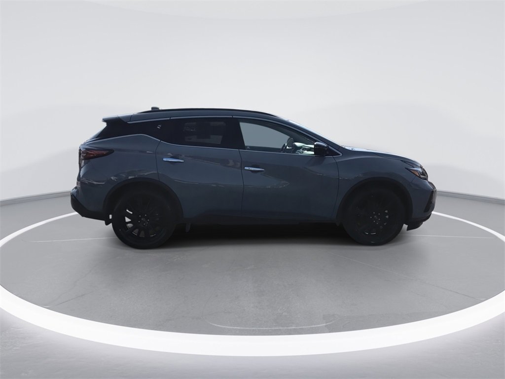 Used 2023 Nissan Murano SV w/ SV Midnight Edition Package image 9
