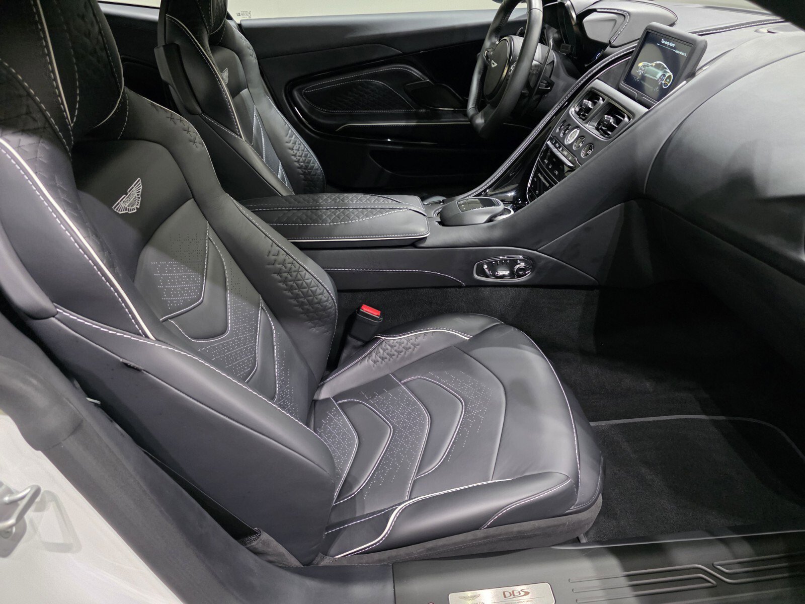 Used 2023 Aston Martin DBS Superleggera image 20