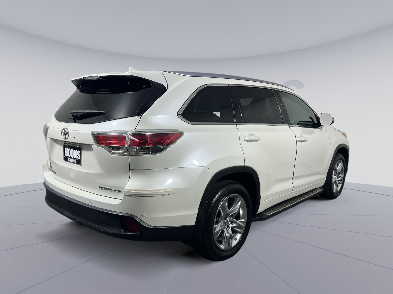 Used 2014 Toyota Highlander Limited AWD/4WD image 11