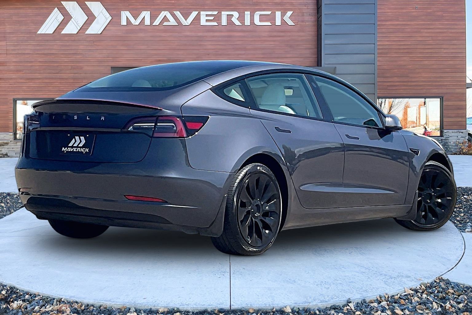 Used 2023 Tesla Model 3 Standard Range RWD image 5