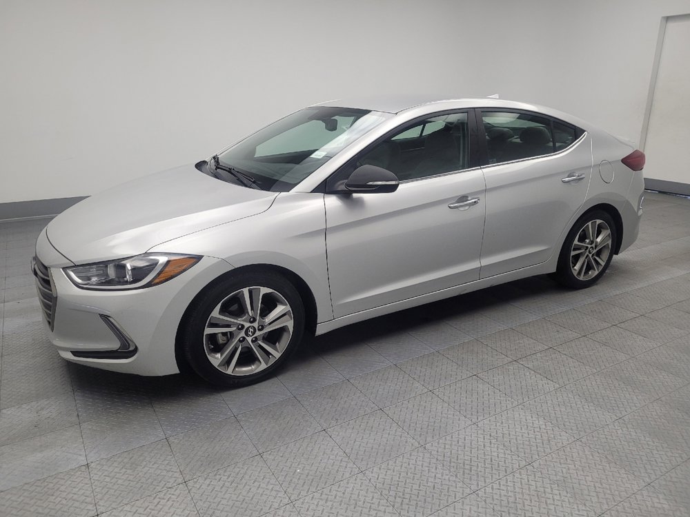 Used 2017 Hyundai Elantra Limited image 2