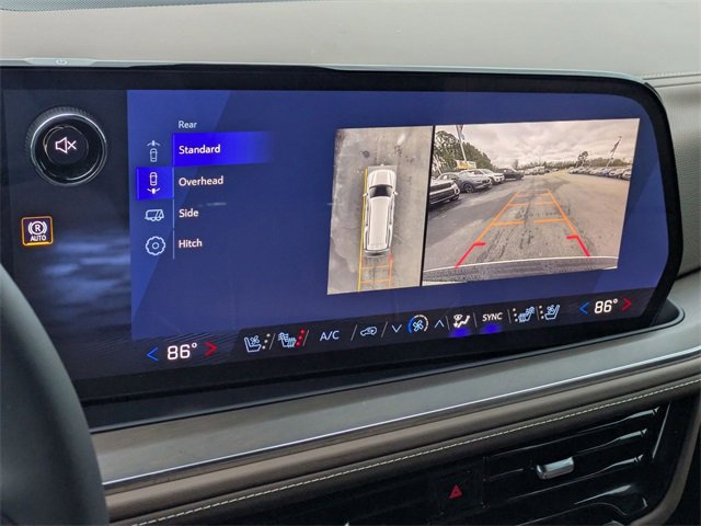 New 2026 Chevrolet Suburban High Country image 21