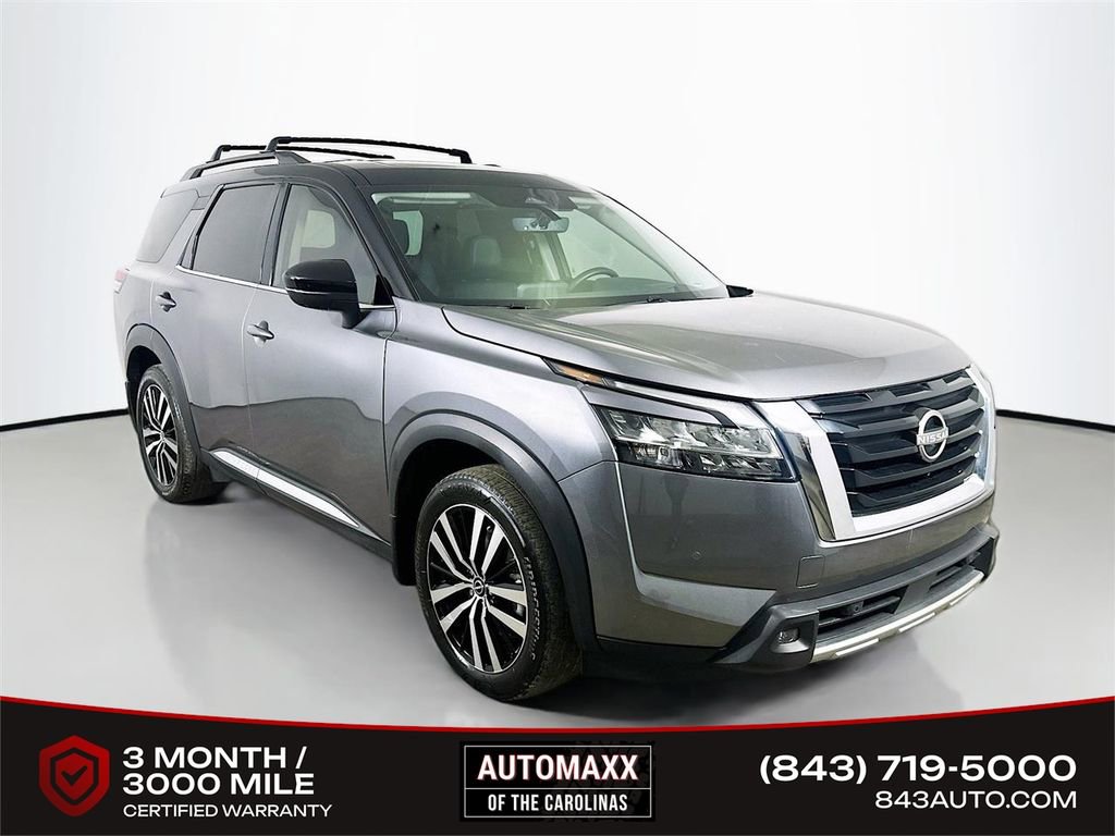 Used 2023 Nissan Pathfinder Platinum image 1