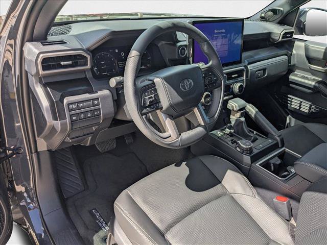 Used 2025 Toyota 4Runner Limited AWD/4WD image 3