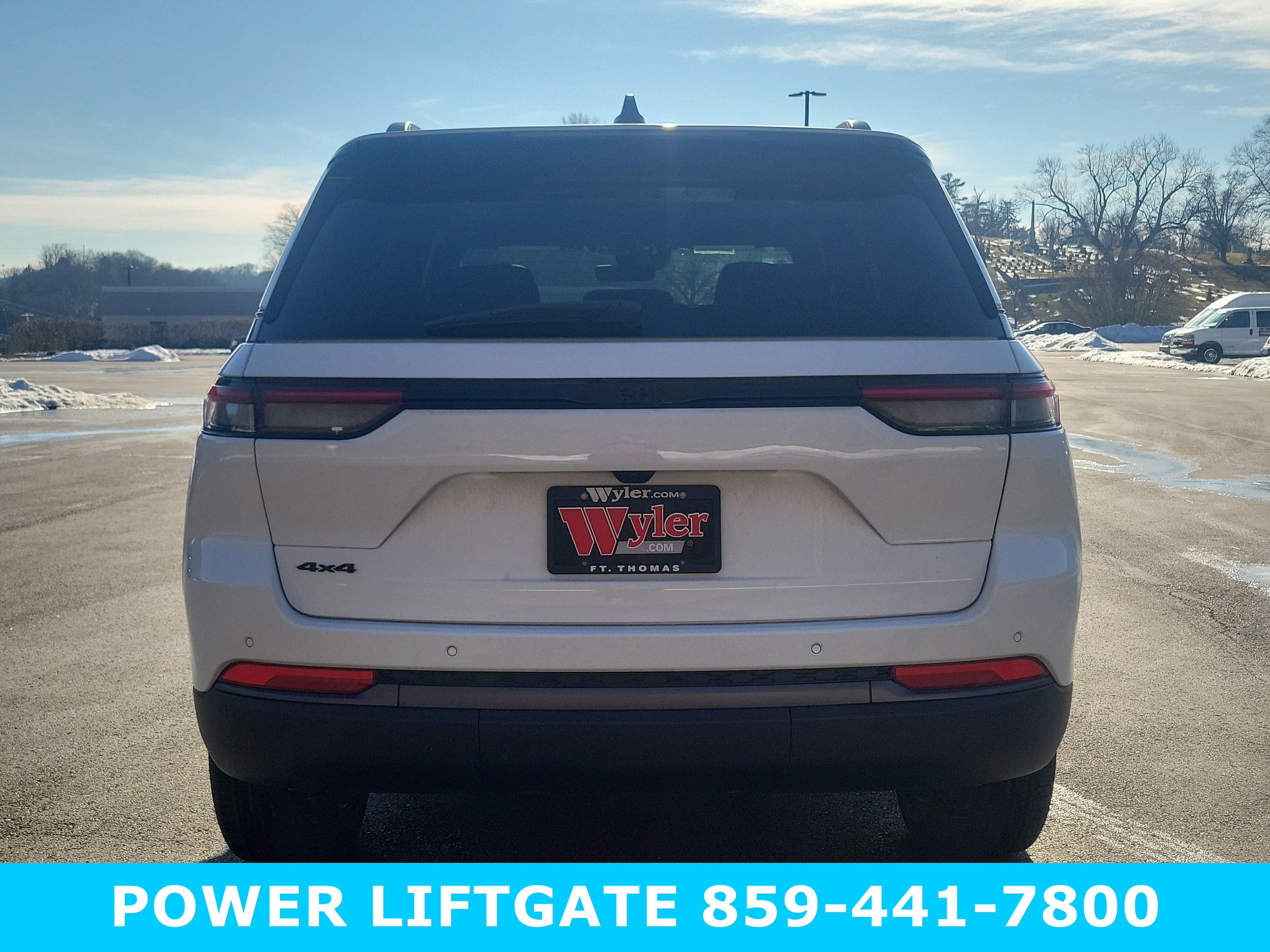 New 2026 Jeep Grand Cherokee Limited w/ Limited Altitude Package AWD/4WD image 5