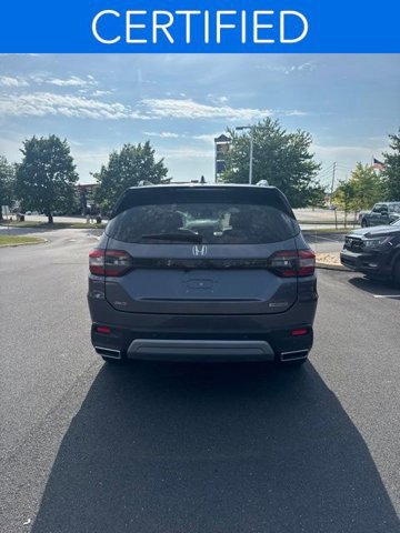Used 2023 Honda Pilot Touring image 9