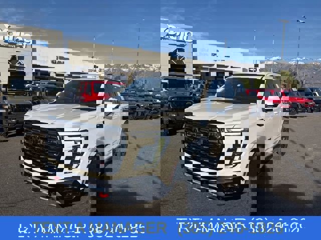 Used 2025 GMC Yukon AT4 w/ AT4 Premium Plus Package image 2
