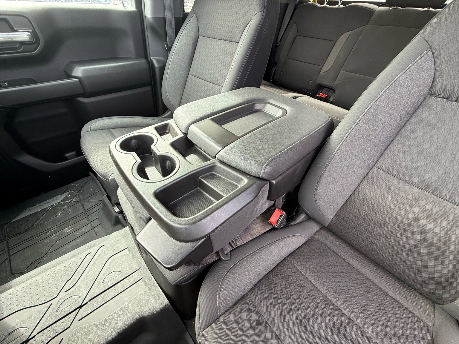 Used 2023 Chevrolet Silverado 1500 Custom image 24