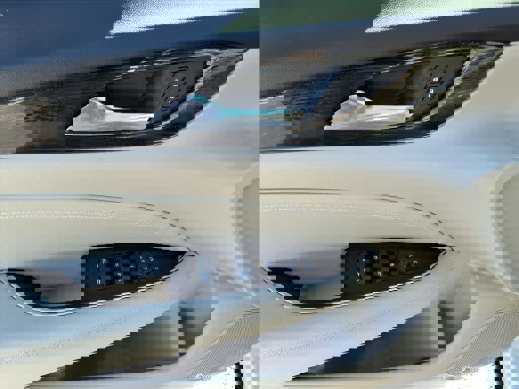 Used 2018 Buick Regal Preferred w/ Driver Confidence Package #1 image 6