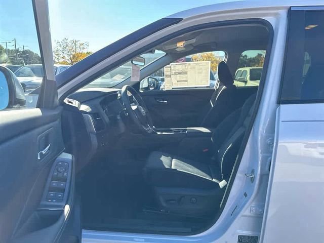 New 2026 Nissan Rogue SV image 11