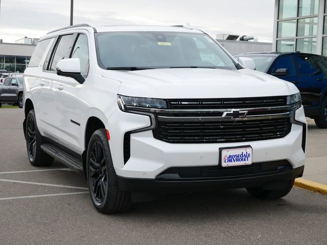 Used 2022 Chevrolet Suburban RST w/ Luxury Package AWD/4WD image 24