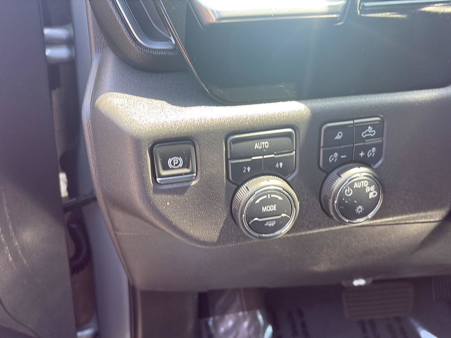 Used 2025 Chevrolet Silverado 1500 LT w/ All Star Edition Plus AWD/4WD image 22