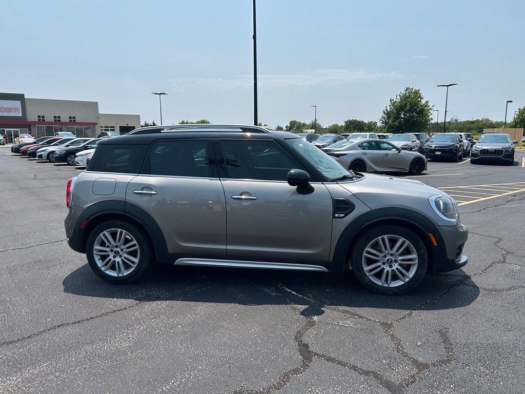 Used 2019 MINI Cooper Countryman FWD image 9