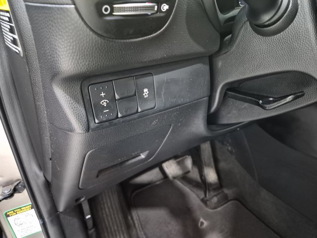 Used 2016 Kia Soul + FWD image 26
