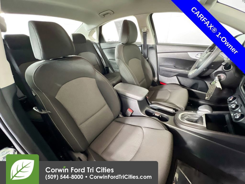 Used 2024 Kia Forte LXS w/ LXS Technology Package image 18