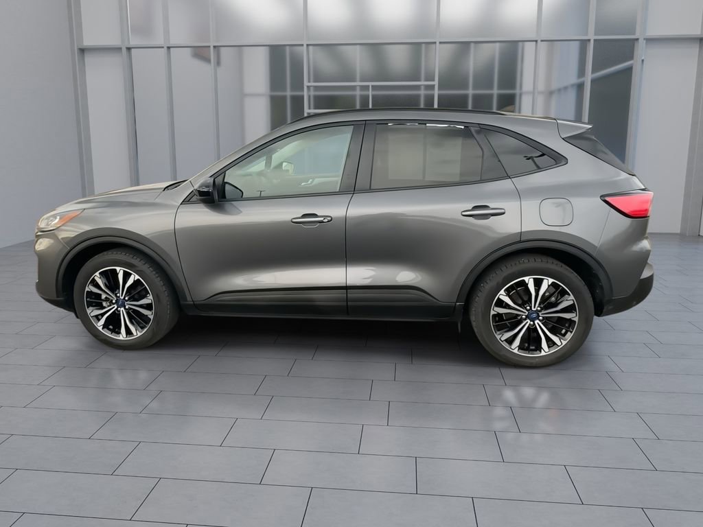 Used 2021 Ford Escape SE w/ SE Sport Appearance Package image 5