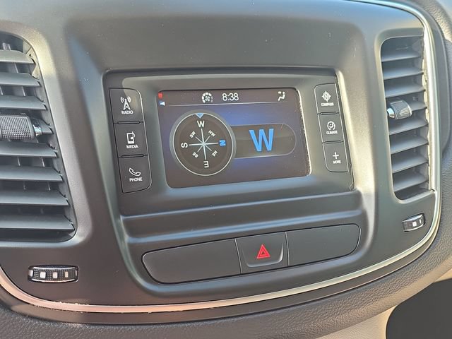 Used 2016 Chrysler 200 Limited w/ Convenience Group FWD image 18