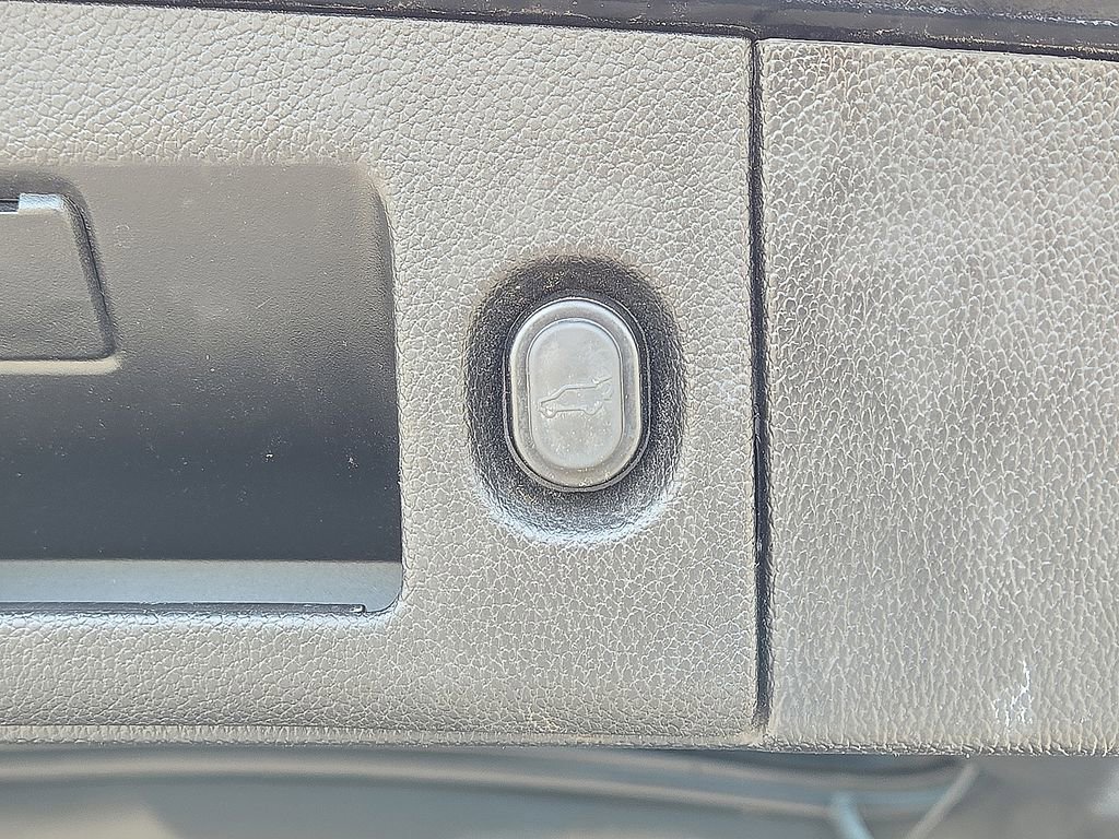 Used 2019 GMC Yukon XL Denali w/ Denali Ultimate Package image 16