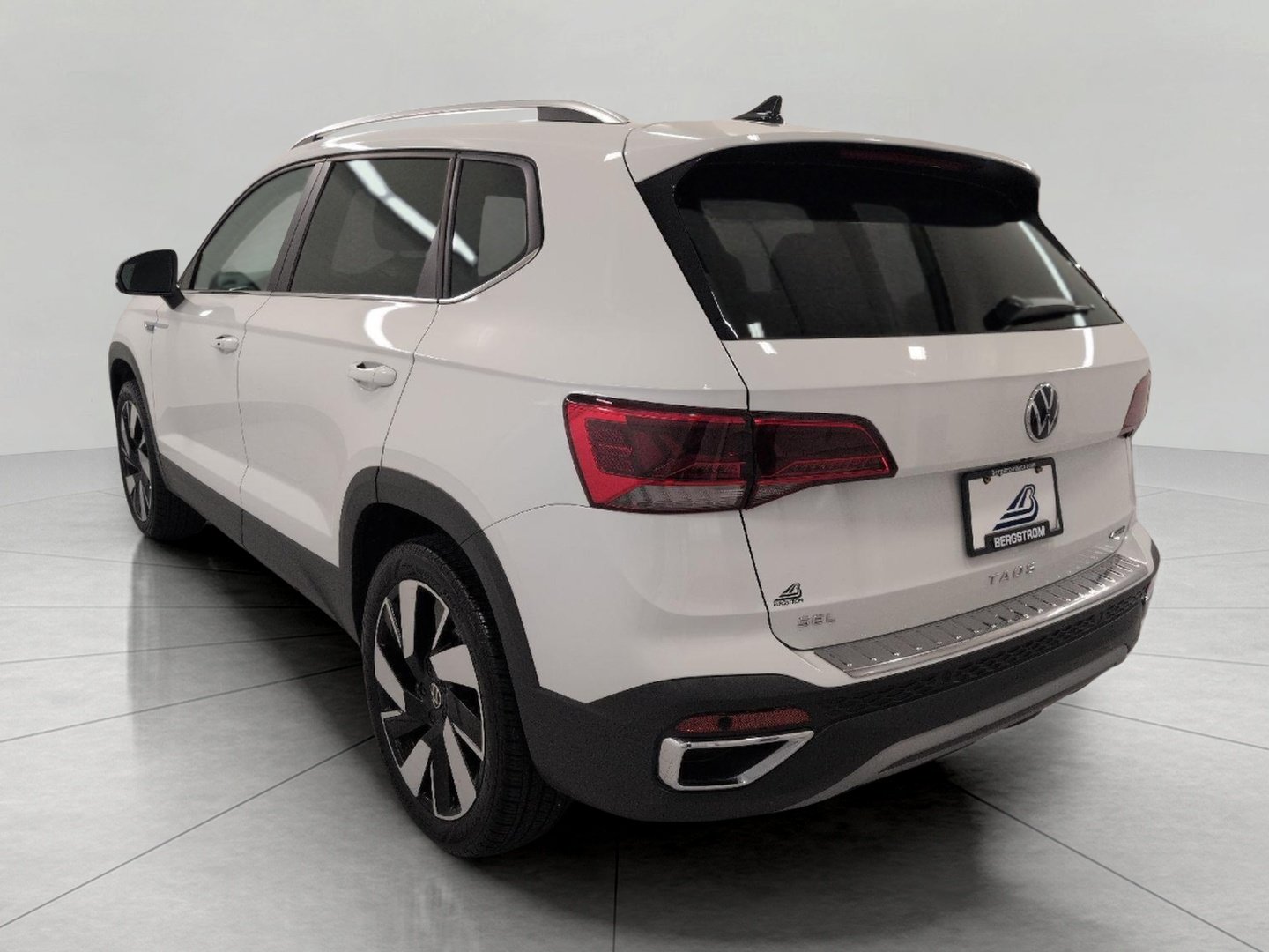 Used 2023 Volkswagen Taos SEL AWD/4WD image 20