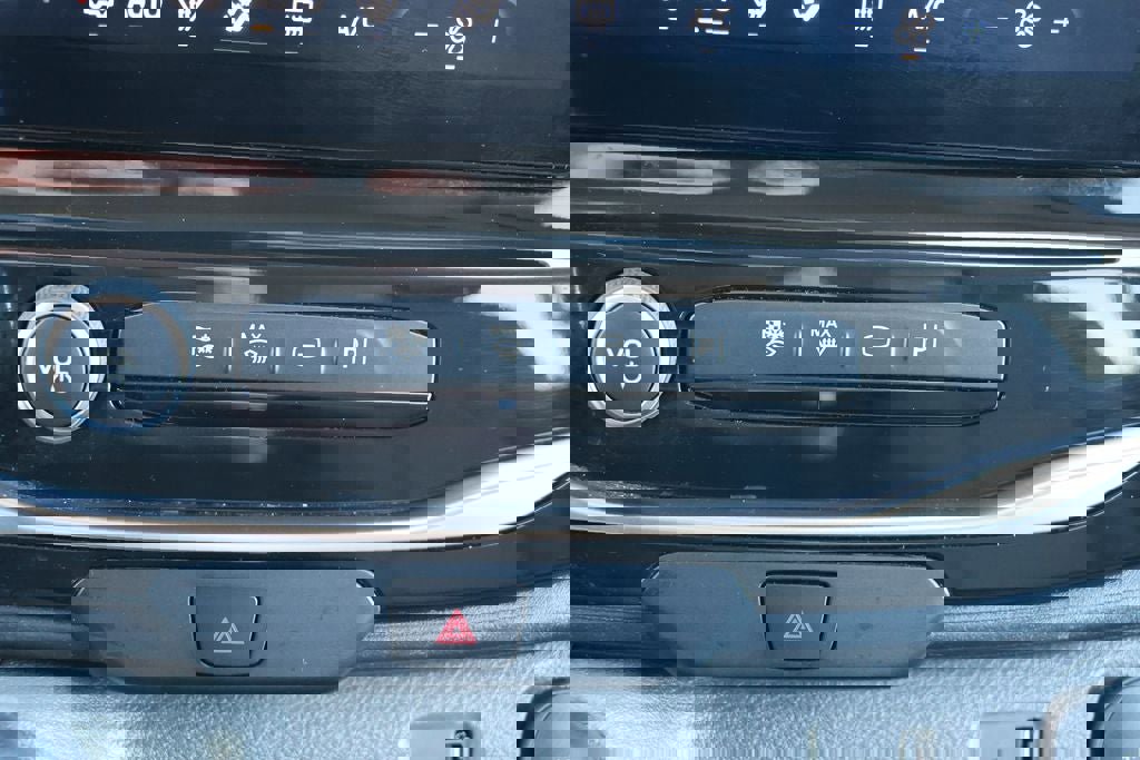 Used 2024 Ford Transit 350 XLT image 21