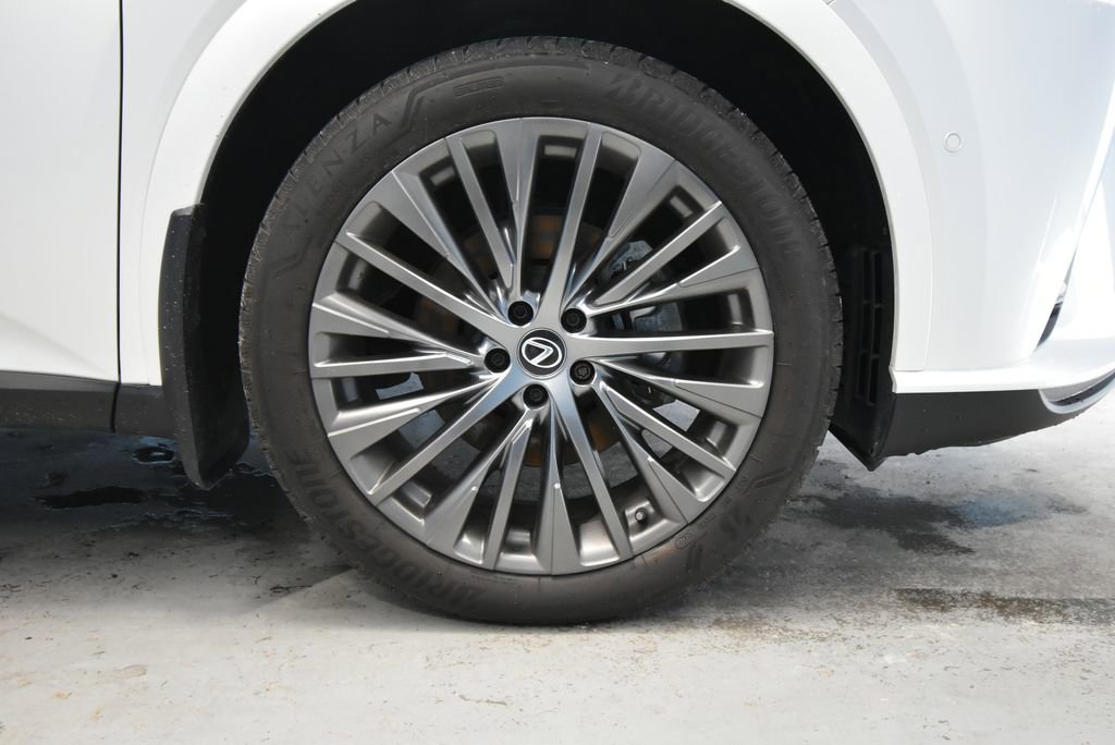 Used 2024 Lexus RX 350 w/ Convenience Package image 33