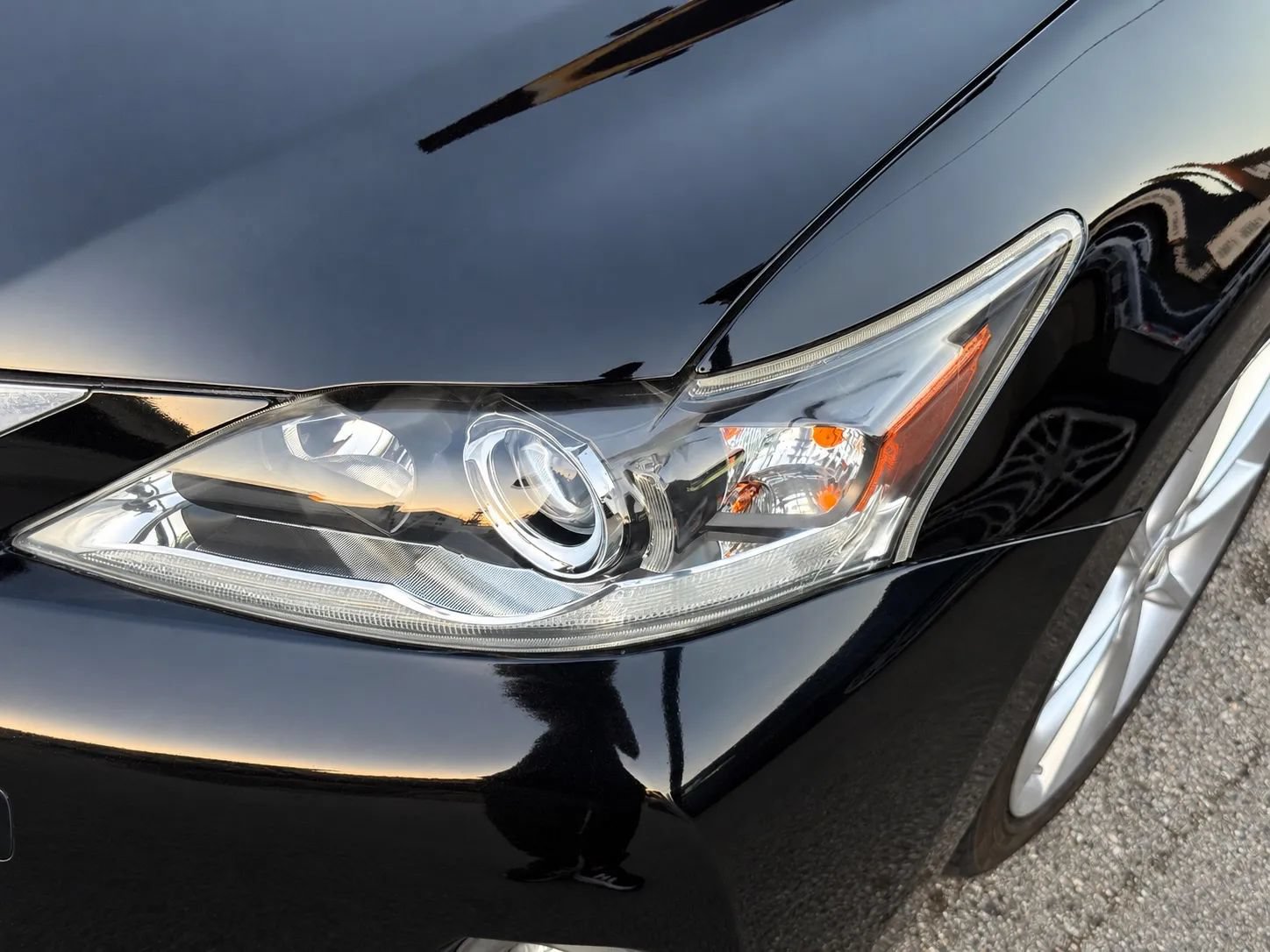 Used 2013 Lexus CT 200h w/ Premium Pkg w/Navigation FWD image 7