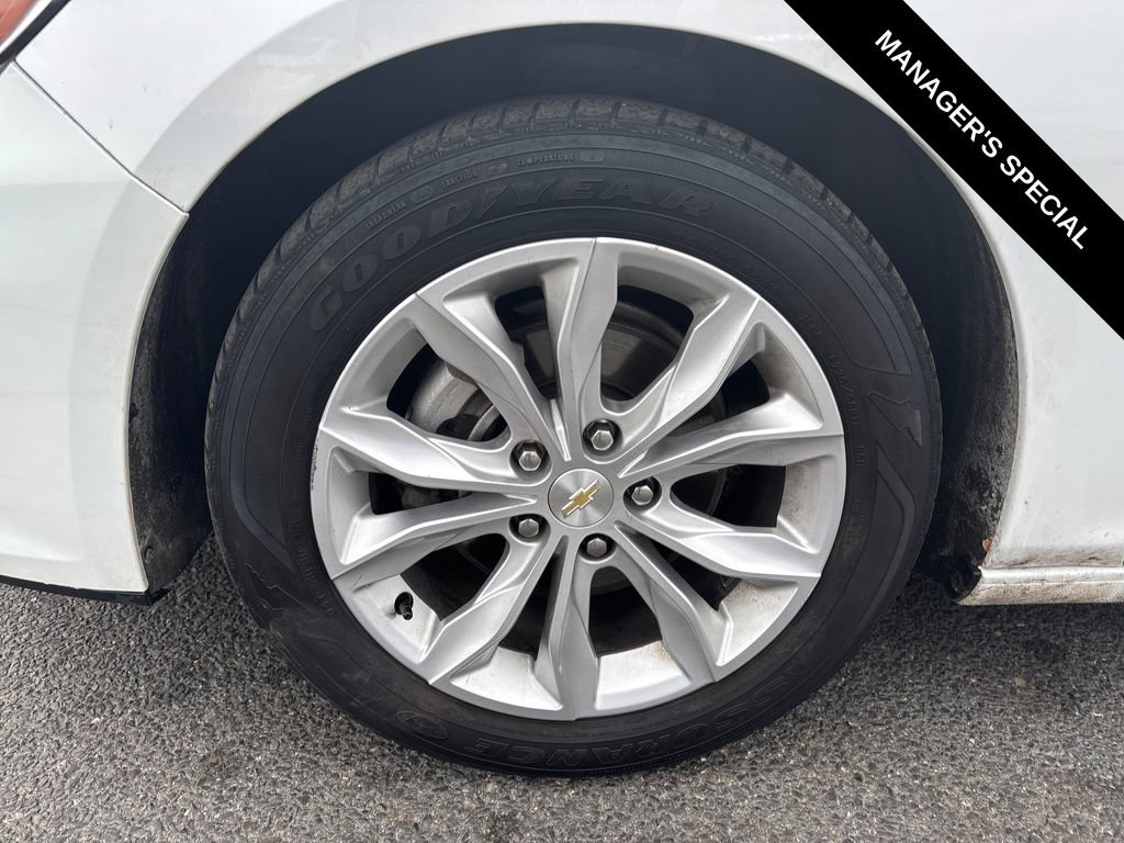 Used 2024 Chevrolet Malibu LT image 10