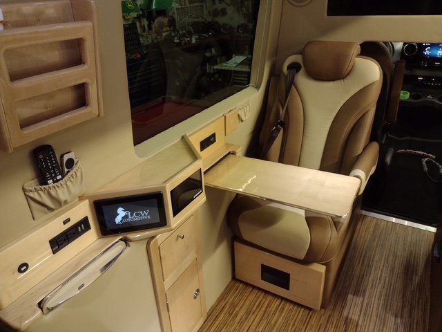 Used 2022 Mercedes-Benz Sprinter 3500 image 8