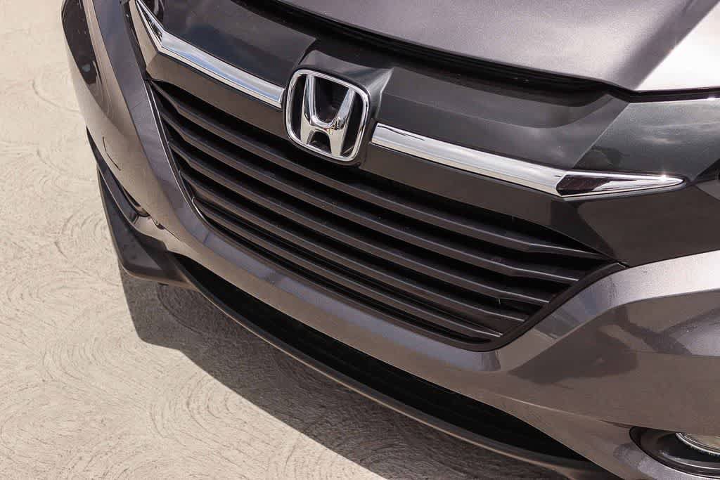 Used 2018 Honda HR-V EX image 8