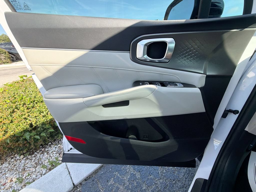 Used 2021 Kia Sorento SX FWD image 28