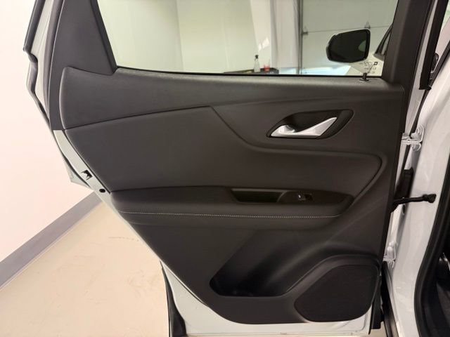 Used 2024 Chevrolet Blazer LT FWD image 23
