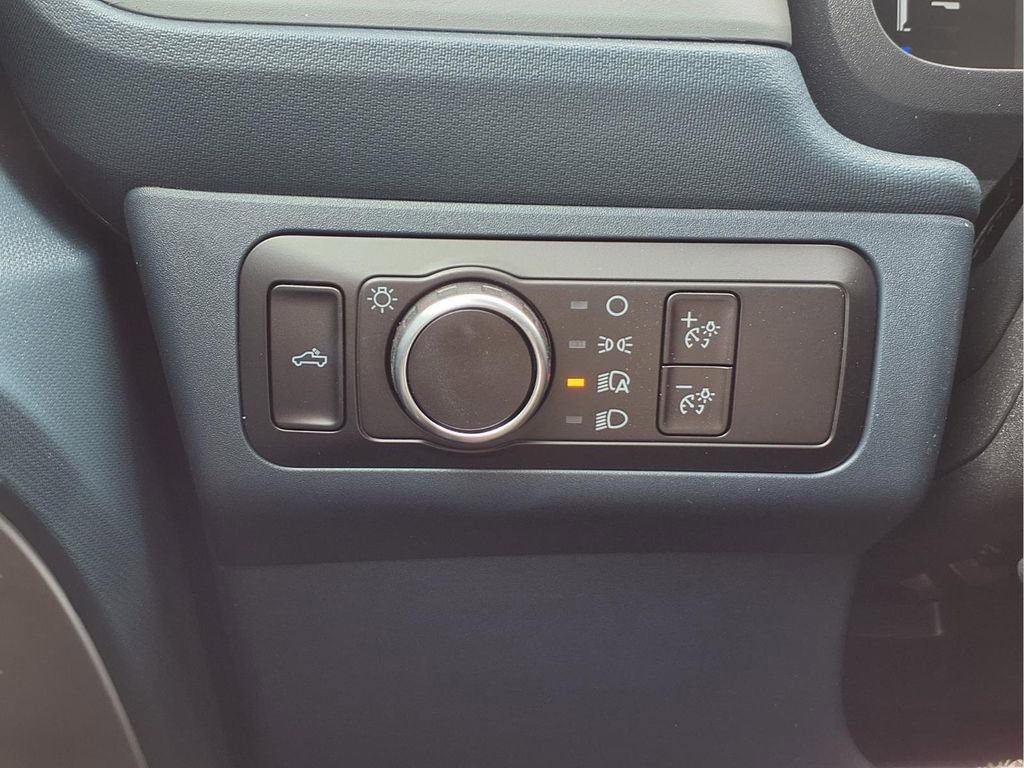 New 2026 Ford Maverick XL image 11