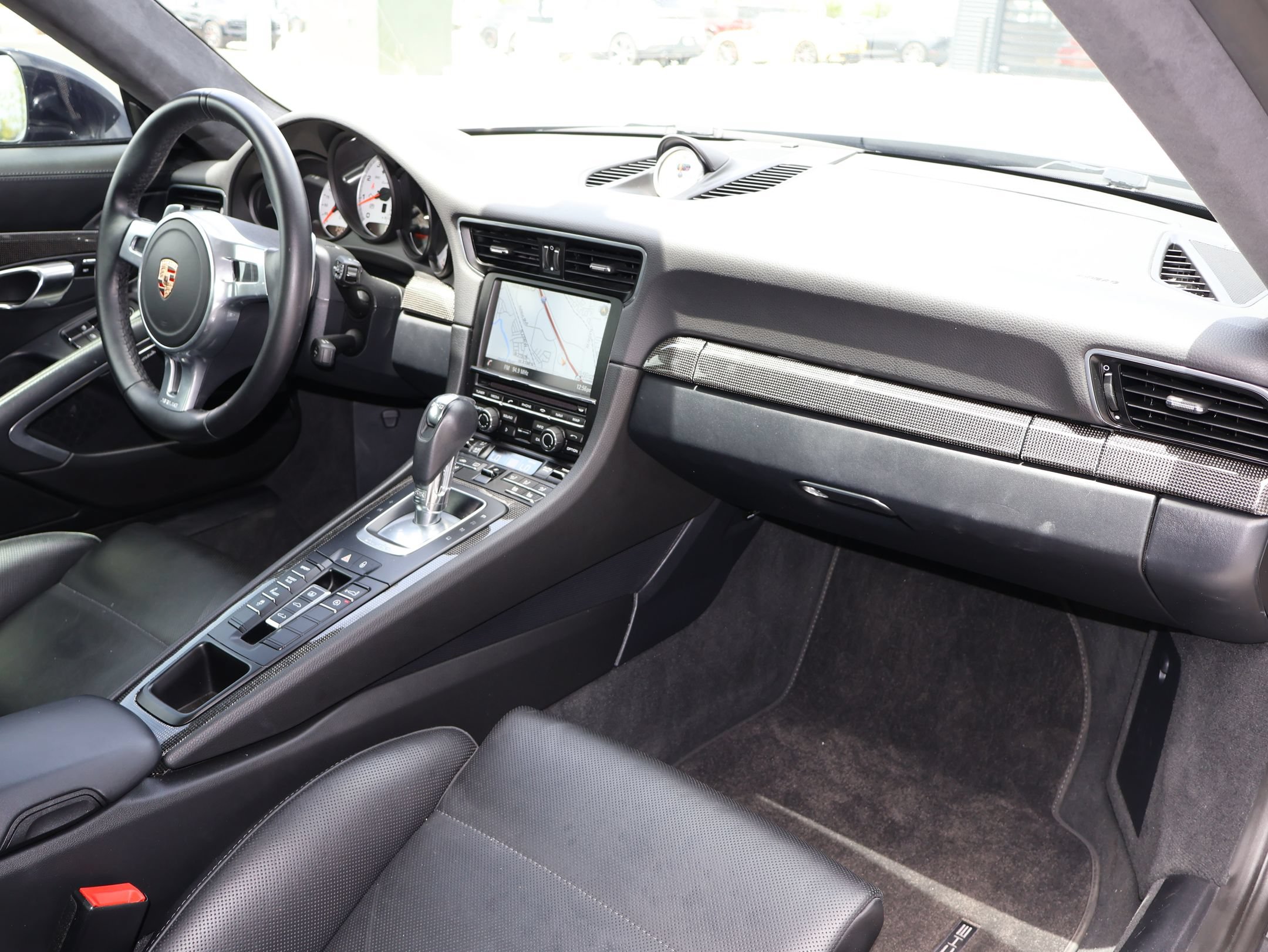 Used 2014 Porsche 911 Turbo S AWD/4WD image 25