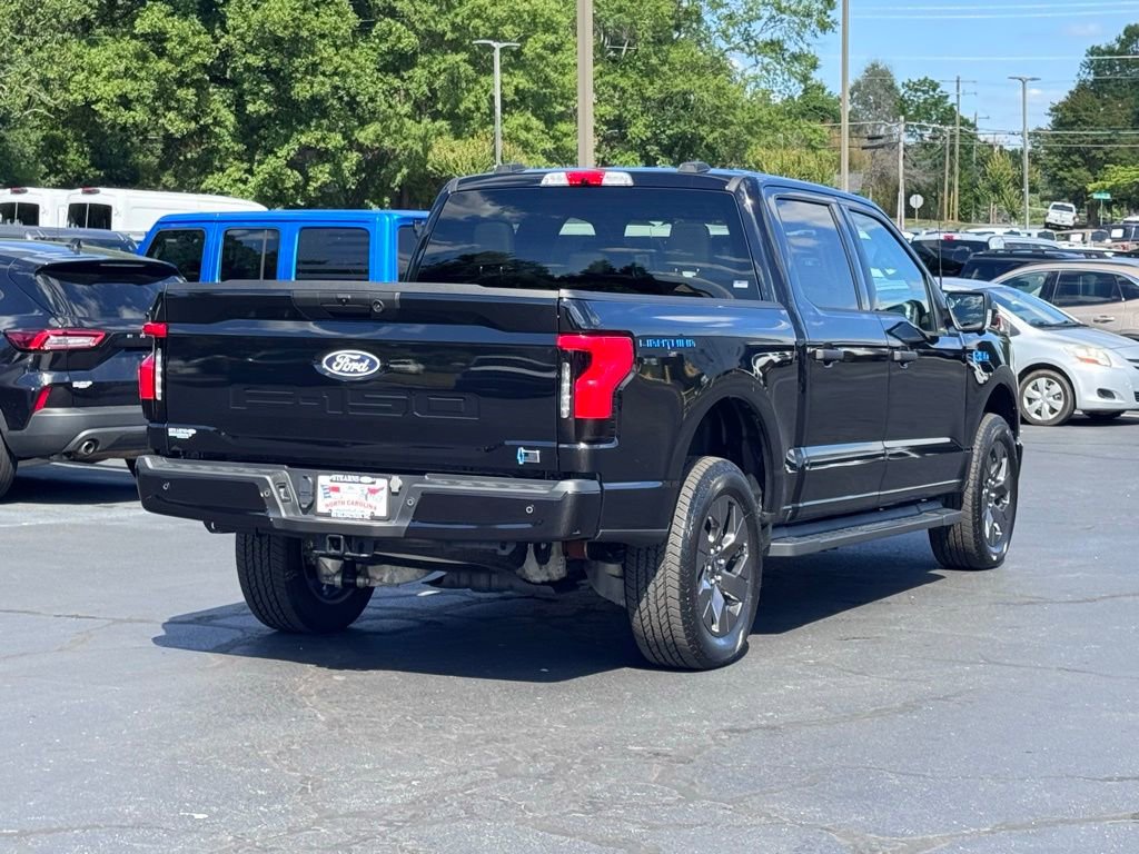 Used 2024 Ford F150 Lightning XLT AWD/4WD image 17