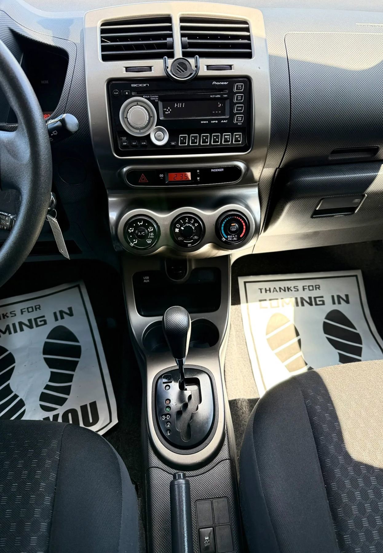 Used 2011 Scion xD FWD image 19