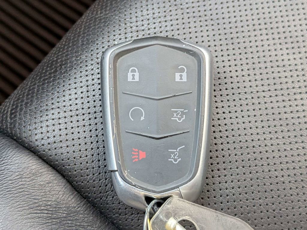 Used 2015 Cadillac Escalade ESV Luxury image 32