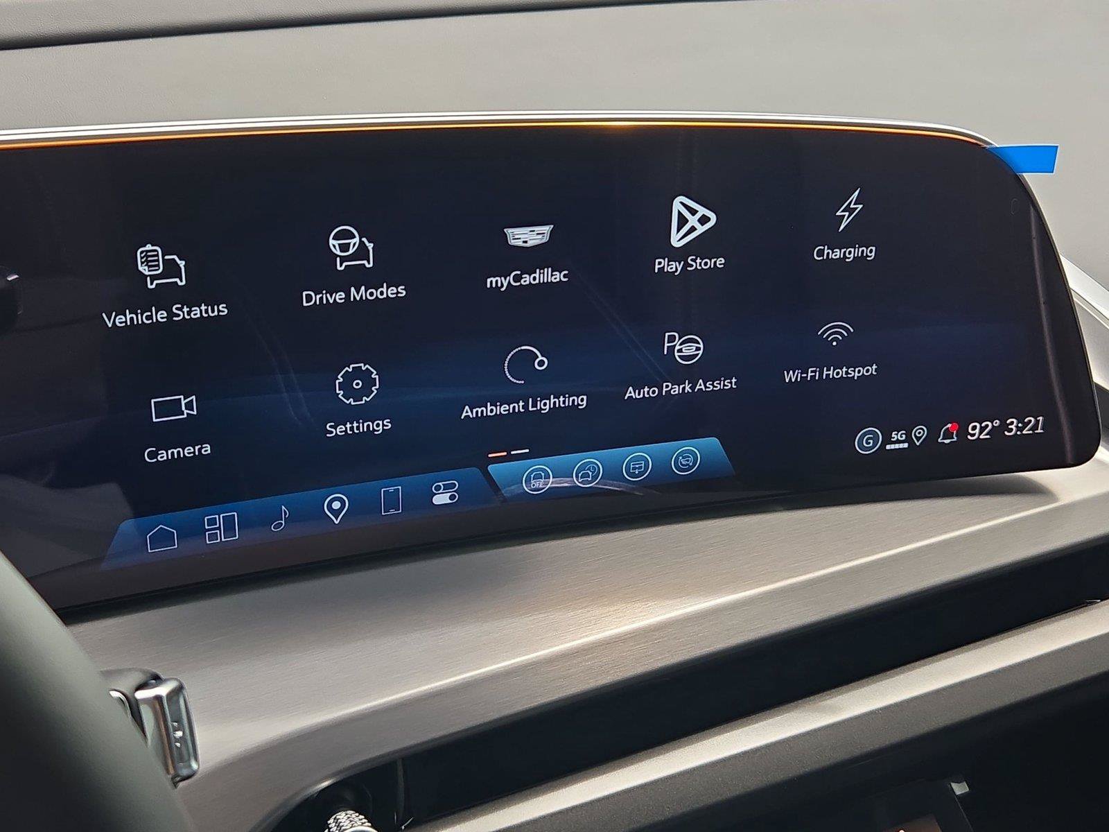 New 2027 Cadillac Vistiq Sport w/ LPO, Floor Liner Package AWD/4WD image 18