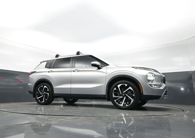 Used 2022 Mitsubishi Outlander SE AWD/4WD image 28