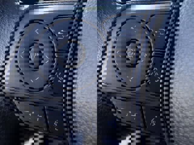 Certified 2025 Toyota Corolla LE image 15