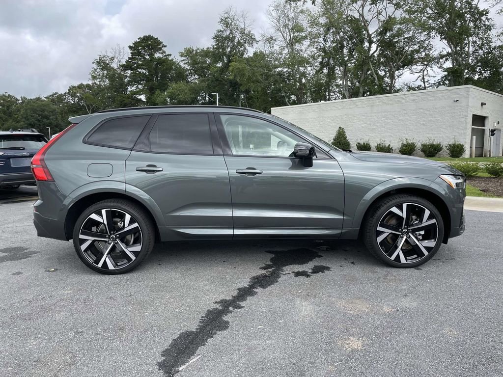 New 2026 Volvo XC60 B5 Ultra w/ Protection Package Premier image 32